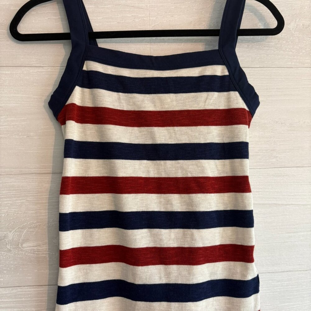 GAP strips sleeveless S
